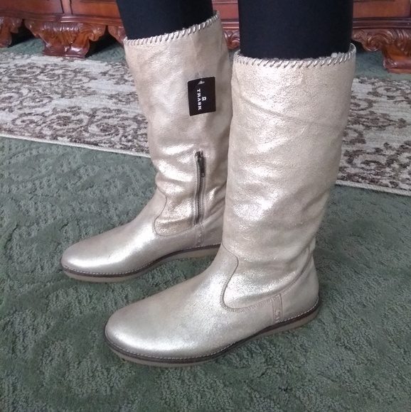 🌿GOLD BRUSHED BOOTS🌿 - Picture 5 of 7